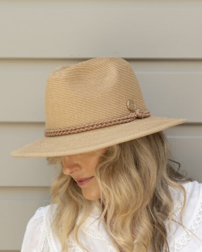 Rita Short Brim Panama Caramel Hat